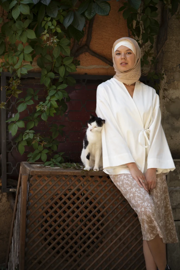 5 Key Tips for Modest Fashion: Elegant and Confident Dressing 